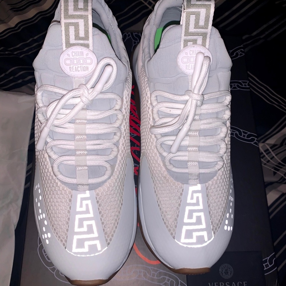 Versace Chain reaction